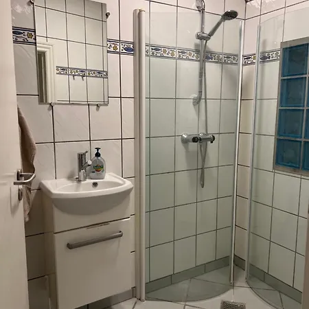 With Wifi, Close To Center, And Forrest Apartment